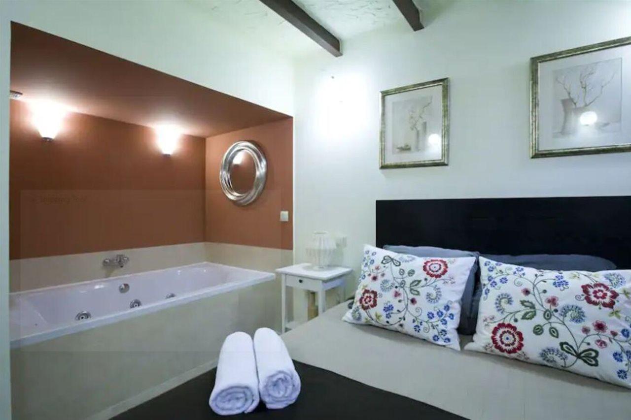 Viviendas Turisticas Camino Del Prado มาดริด ภายนอก รูปภาพ
